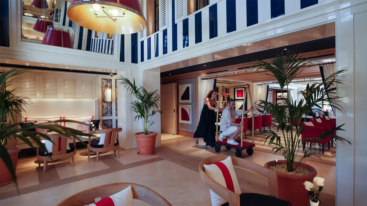 AREV Saint-Tropez - Lobby view