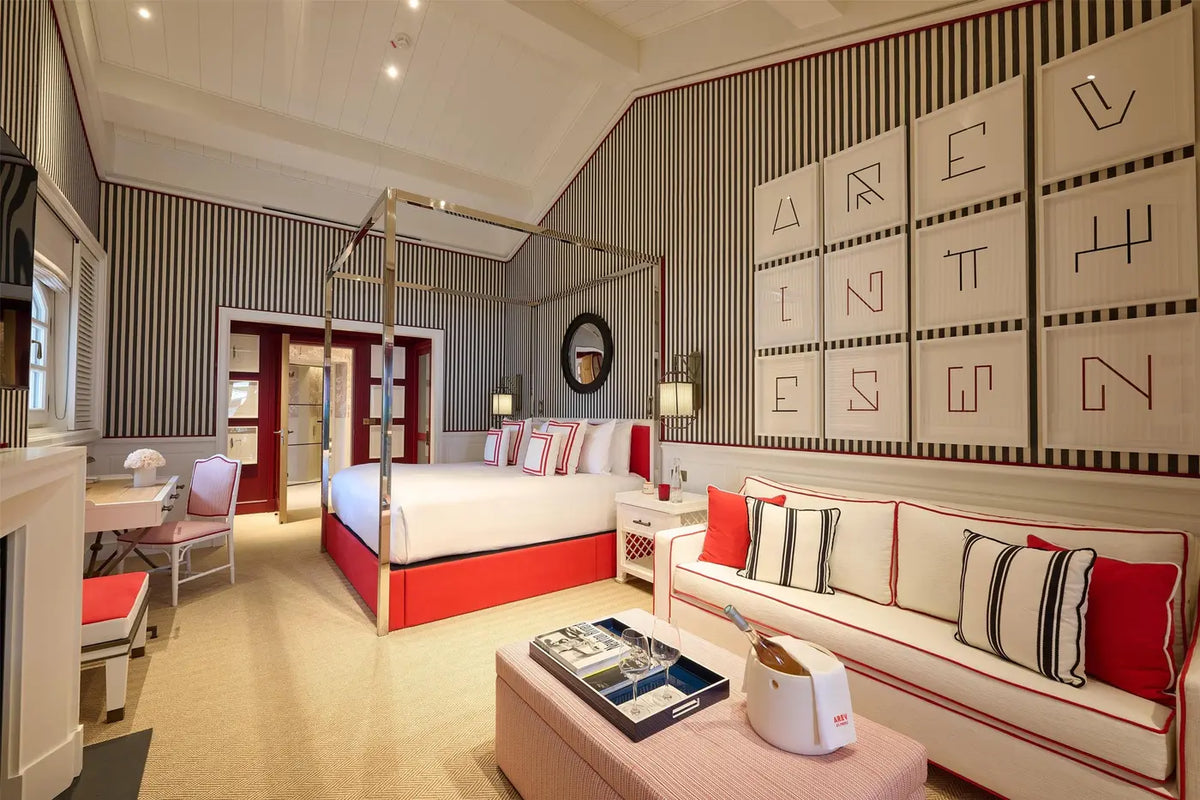 AREV Saint-Tropez - POOLSIDE SUITE