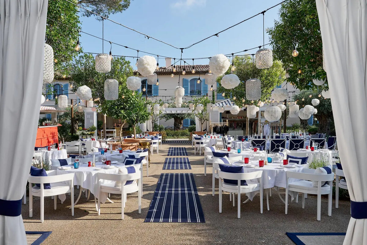 AREV Saint-Tropez - The Strand Al Fresco