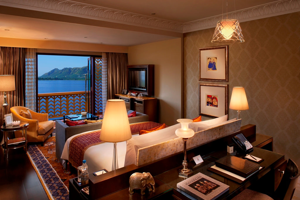 The Leela Palace Udaipur - Grande Heritage Lake View with Balcony